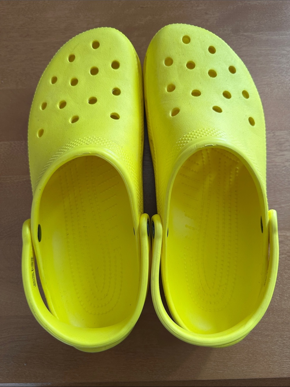 Men’s CROCS in Bright Yellow